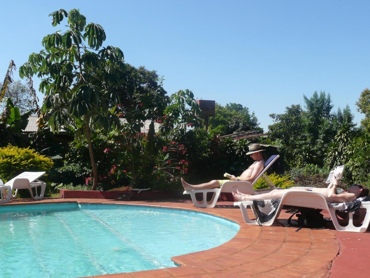 Residencial Uno Hostel Puerto Iguazu Luaran gambar